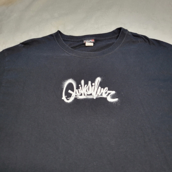 Y2K Quicksilver T Shirt Mens XL Graffiti Black Center Spellout Skate Surf - Picture 2 of 8